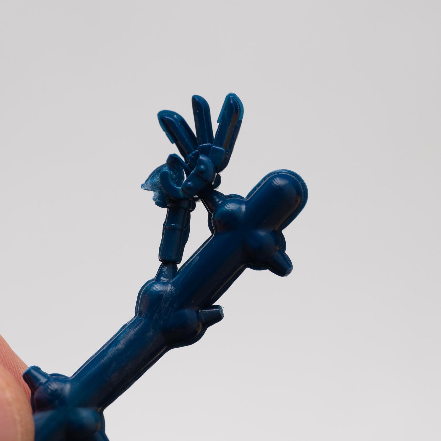 CB Freddy Claw Sprue (Dk Blue)